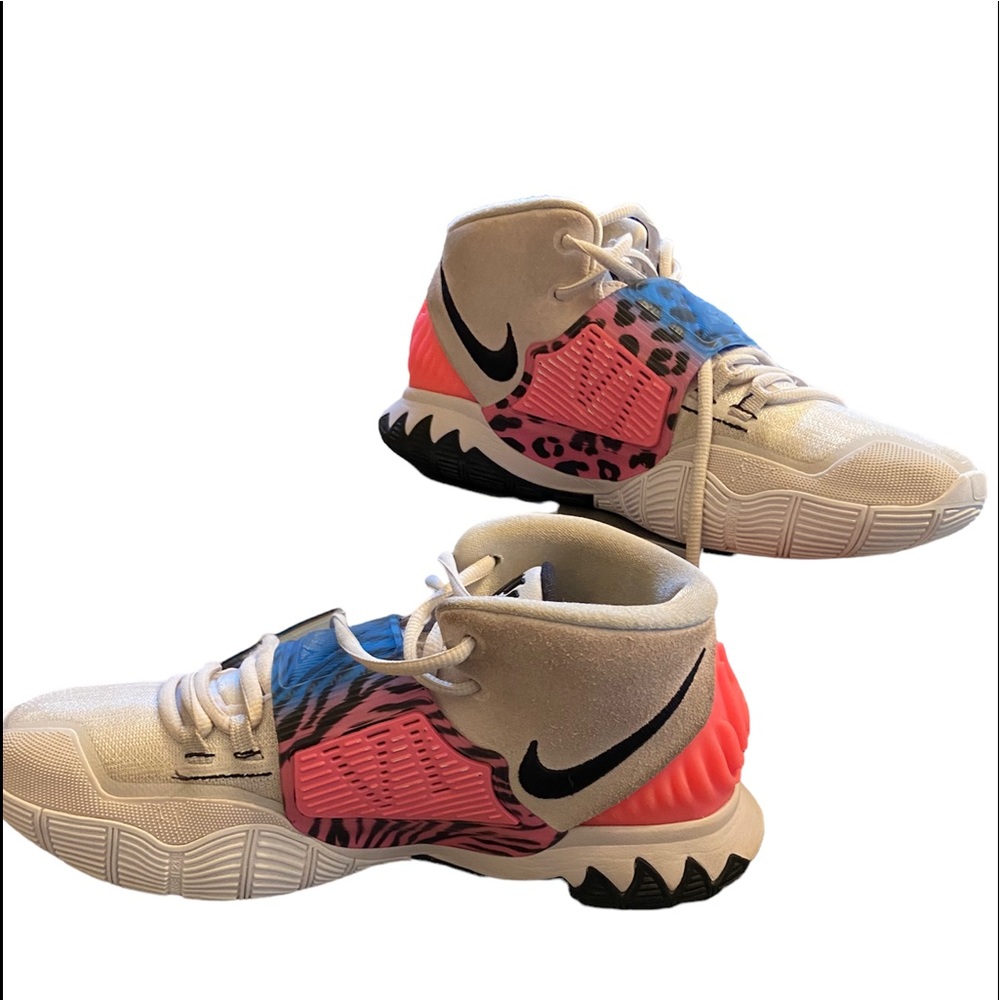 Nike Kyrie Six